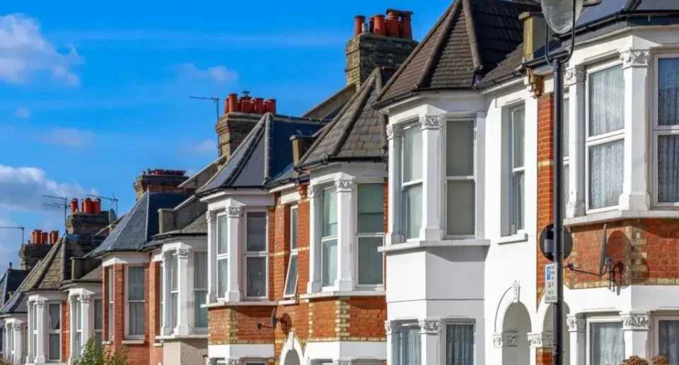 mid-terrace houses